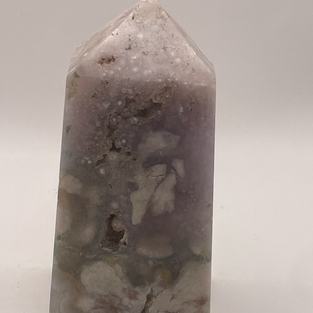 Flower agate tower - Picture 2 of 2